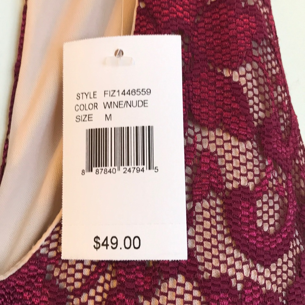 Dress - Picture 7 of 7